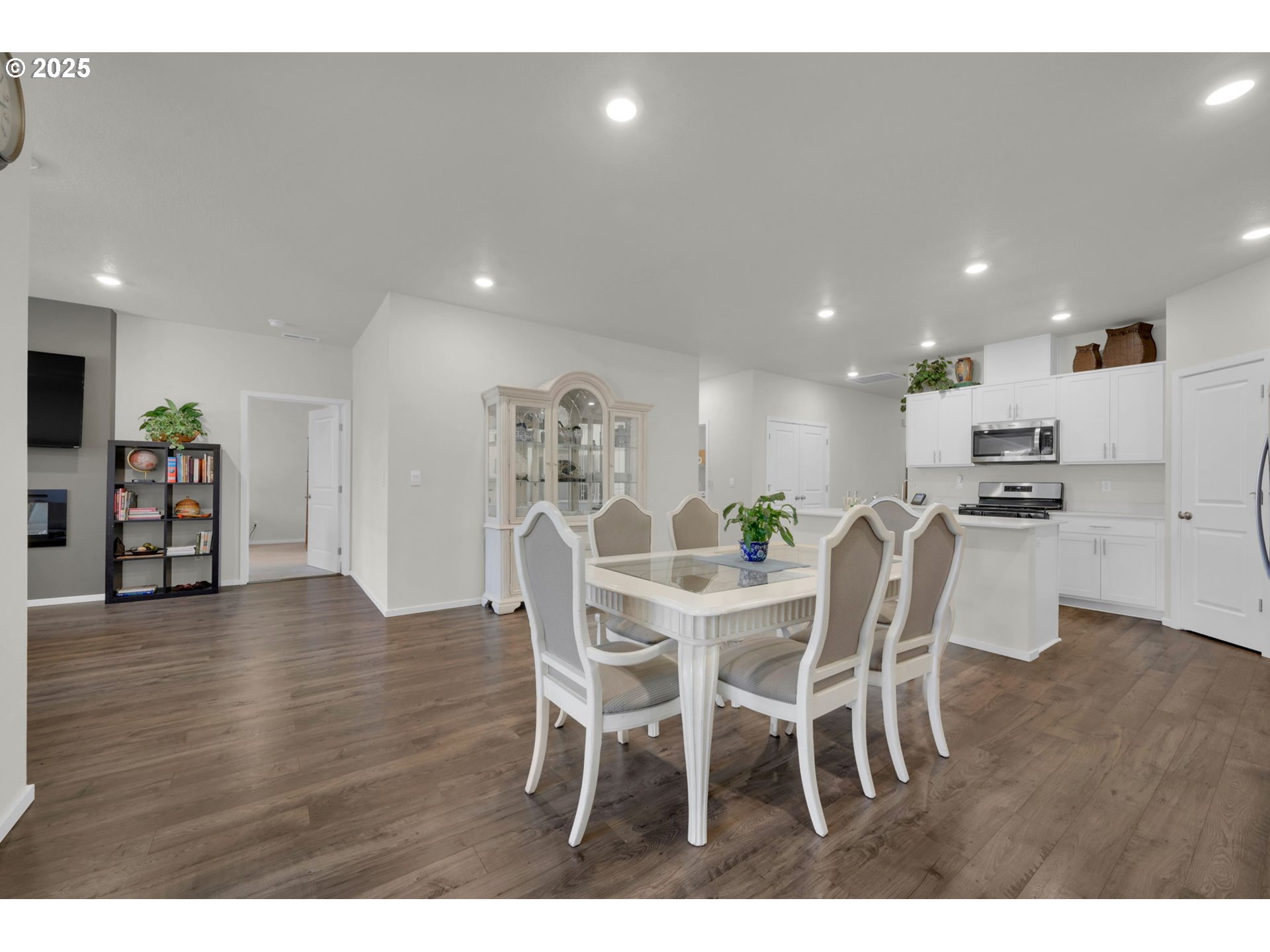 1775 Milo Way Eugene, OR 97404 - Photo 15 of 37 Gallery Image 15