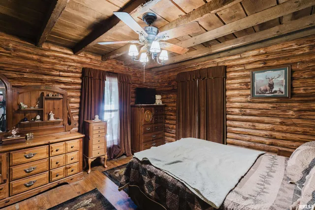 $475,000 | 690 Ganntown Lane, Grantsburg, IL 62943