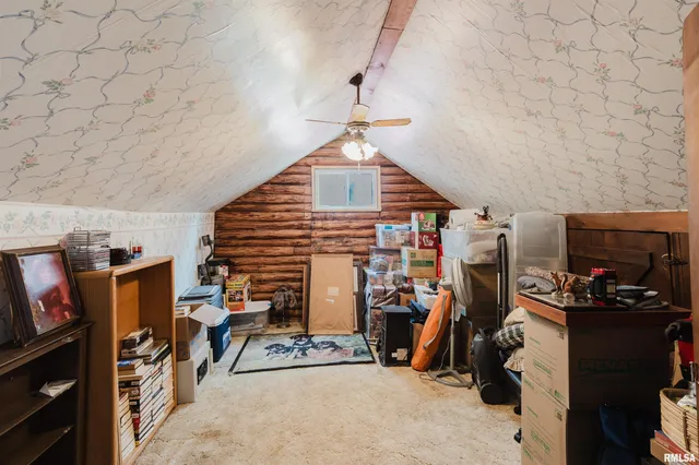 $475,000 | 690 Ganntown Lane, Grantsburg, IL 62943