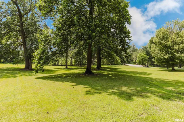 $475,000 | 690 Ganntown Lane, Grantsburg, IL 62943