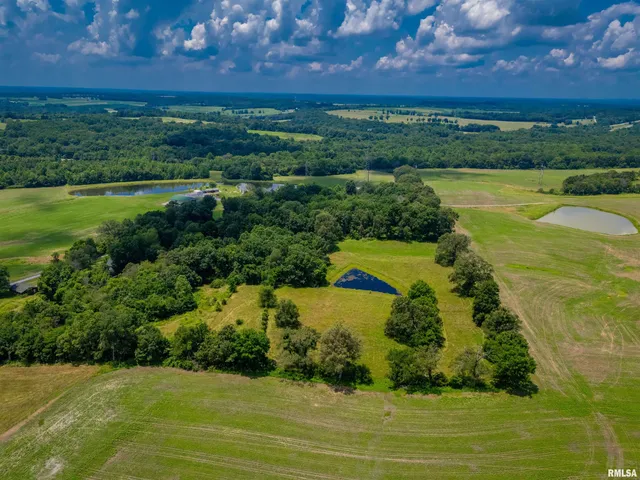 $475,000 | 690 Ganntown Lane, Grantsburg, IL 62943