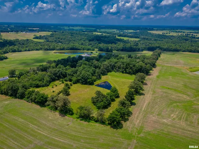 $475,000 | 690 Ganntown Lane, Grantsburg, IL 62943