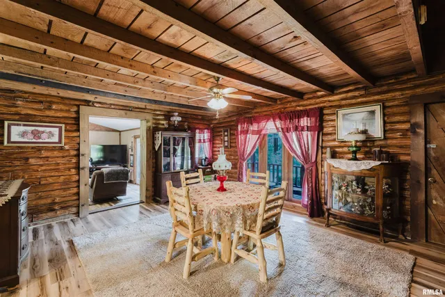 $475,000 | 690 Ganntown Lane, Grantsburg, IL 62943