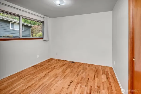 $4,600 | 3065 124th Avenue Northeast, Bellevue, WA 98005