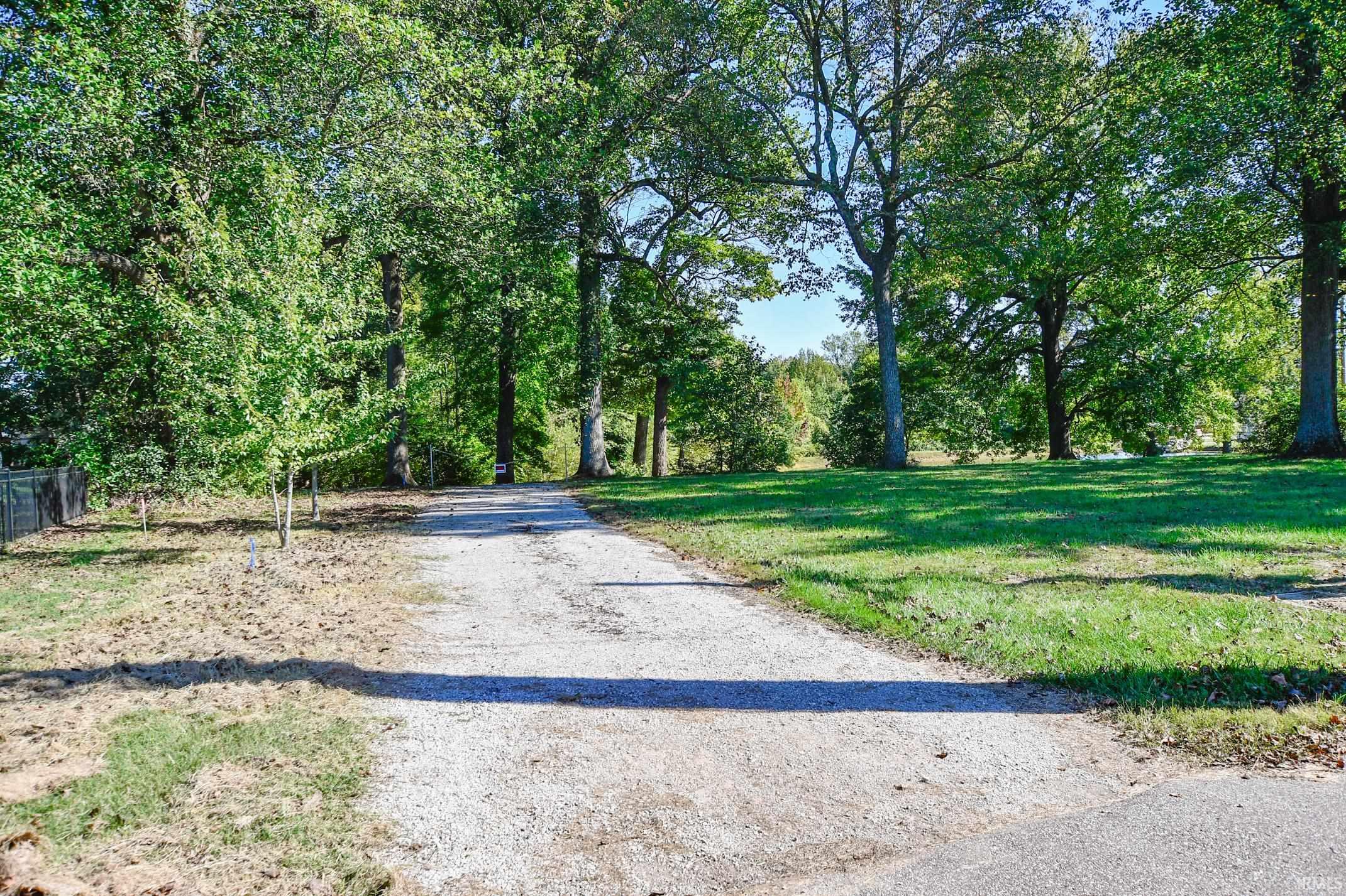 1400 McDowell Road Evansville, IN 47712 - Photo 3 of 11