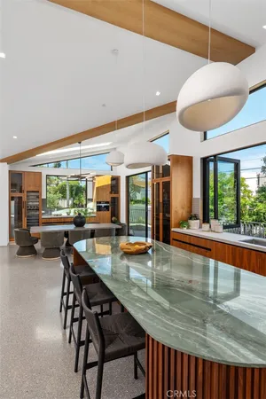 $6,500,000 | 2398 Redlands Drive, Newport Beach, CA 92660