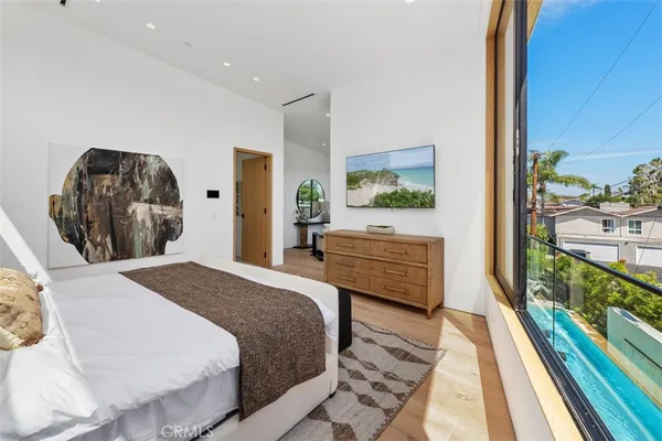 $6,500,000 | 2398 Redlands Drive, Newport Beach, CA 92660