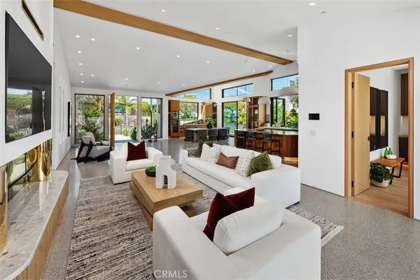 $6,500,000 | 2398 Redlands Drive, Newport Beach, CA 92660