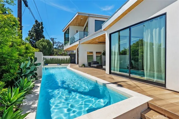 $6,500,000 | 2398 Redlands Drive, Newport Beach, CA 92660