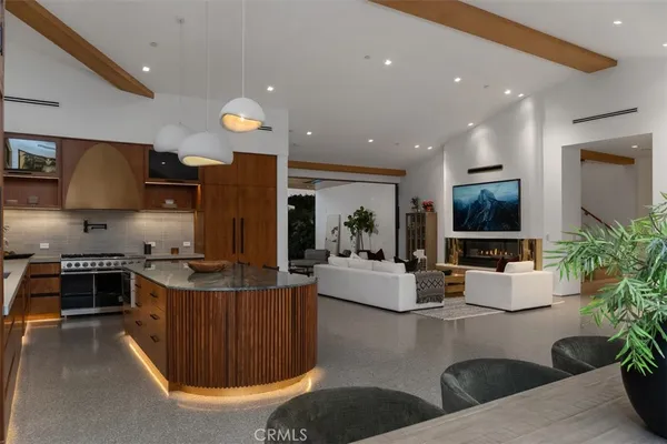 $6,500,000 | 2398 Redlands Drive, Newport Beach, CA 92660