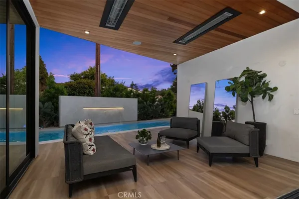 $6,500,000 | 2398 Redlands Drive, Newport Beach, CA 92660