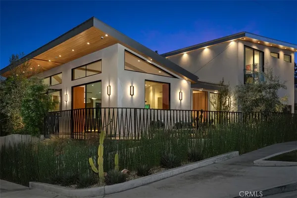 $6,500,000 | 2398 Redlands Drive, Newport Beach, CA 92660