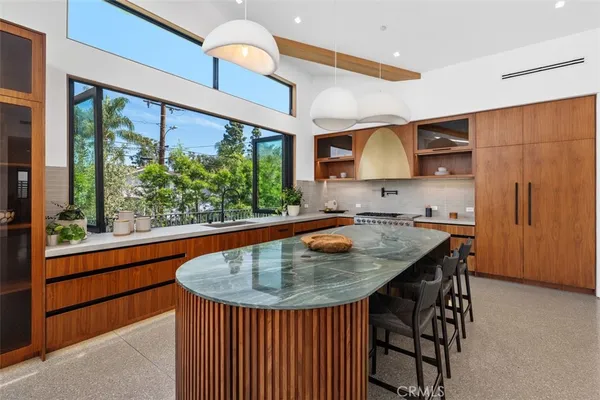 $6,500,000 | 2398 Redlands Drive, Newport Beach, CA 92660