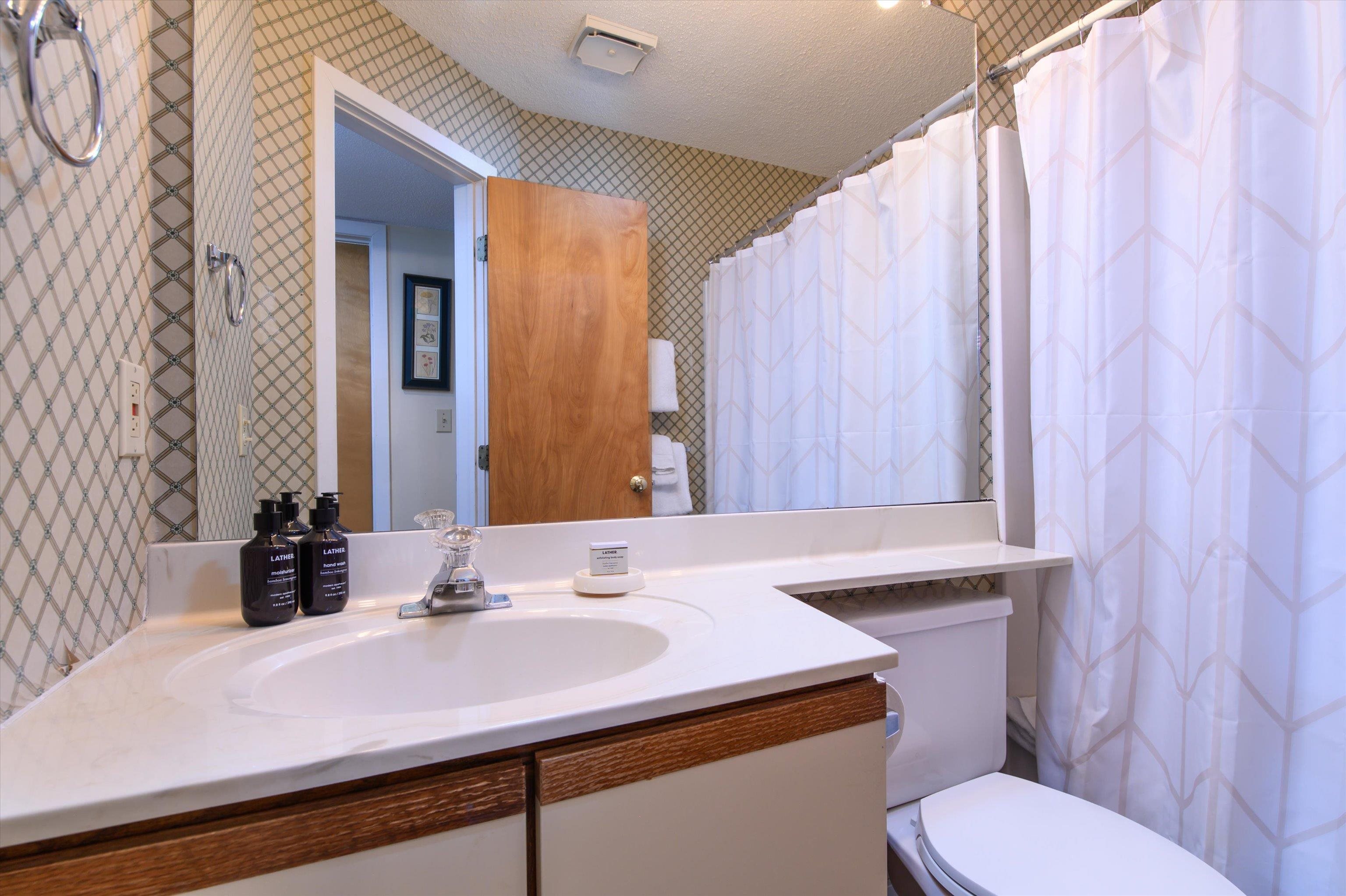 109 Okemo Ridge Road, Unit C207 Ludlow, VT 05149 - Photo 12 of 26