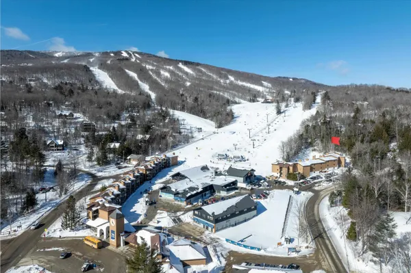 $329,000 | 109 Okemo Ridge Road, Unit C207, Ludlow, VT 05149