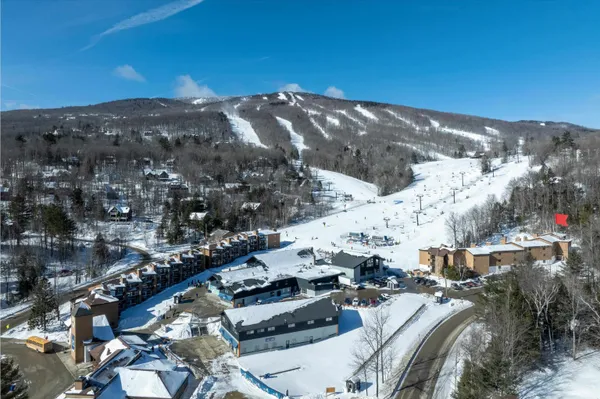 $329,000 | 109 Okemo Ridge Road, Unit C207, Ludlow, VT 05149