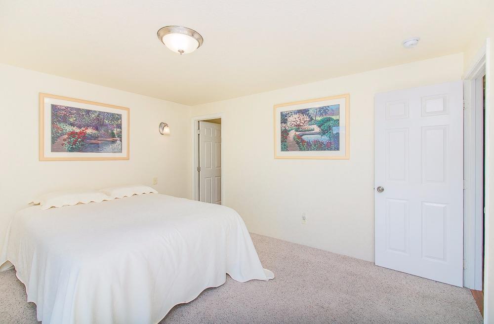 977 Ridgeview Drive Eagle Point, OR 97524 - Photo 14 of 26 Additional Photo