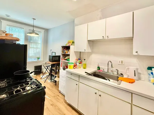 $2,000 | 32 Sidlaw Road, Unit 6, Boston, MA 02135