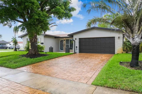 $850,000 | 1700 North 48th Avenue, Hollywood, FL 33021