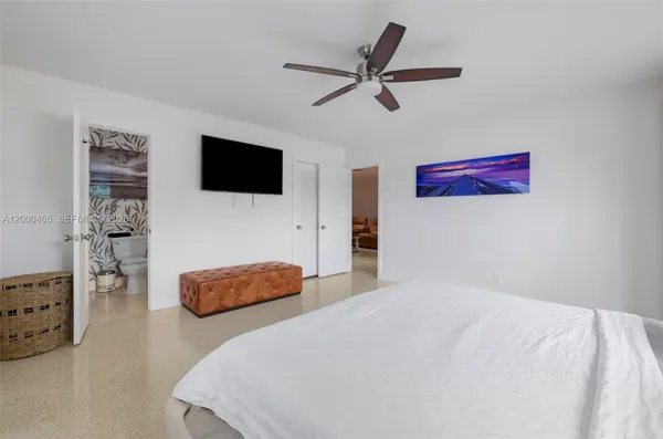 $850,000 | 1700 North 48th Avenue, Hollywood, FL 33021