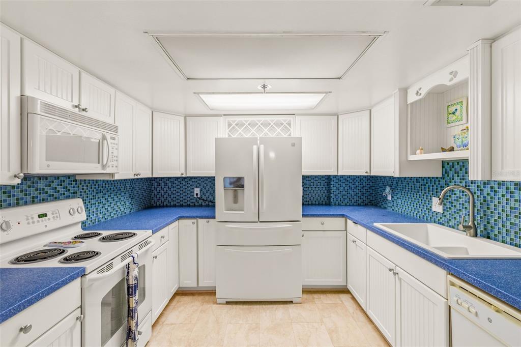 1 Key Capri, Unit 102E Treasure Island, FL 33706 - Photo 13 of 54