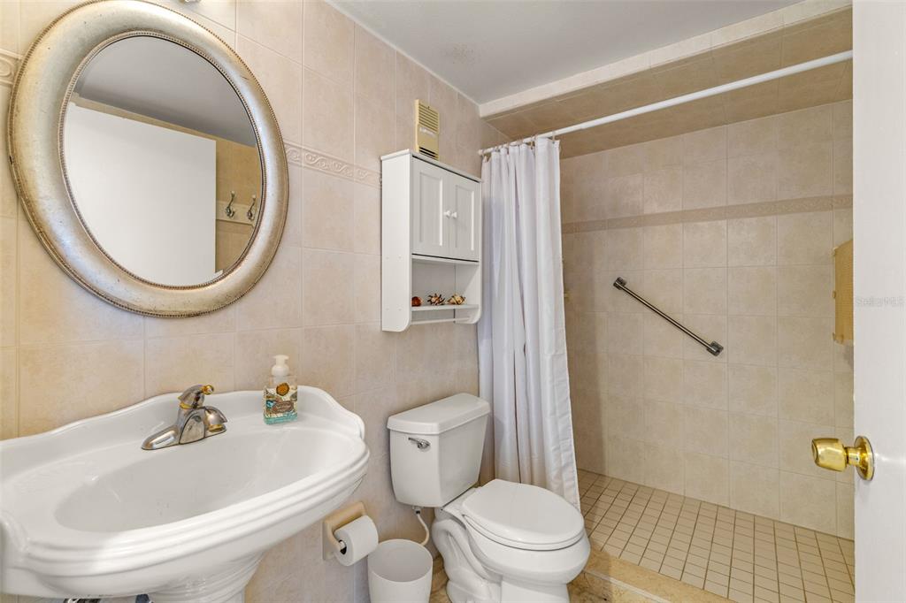 1 Key Capri, Unit 102E Treasure Island, FL 33706 - Photo 28 of 54