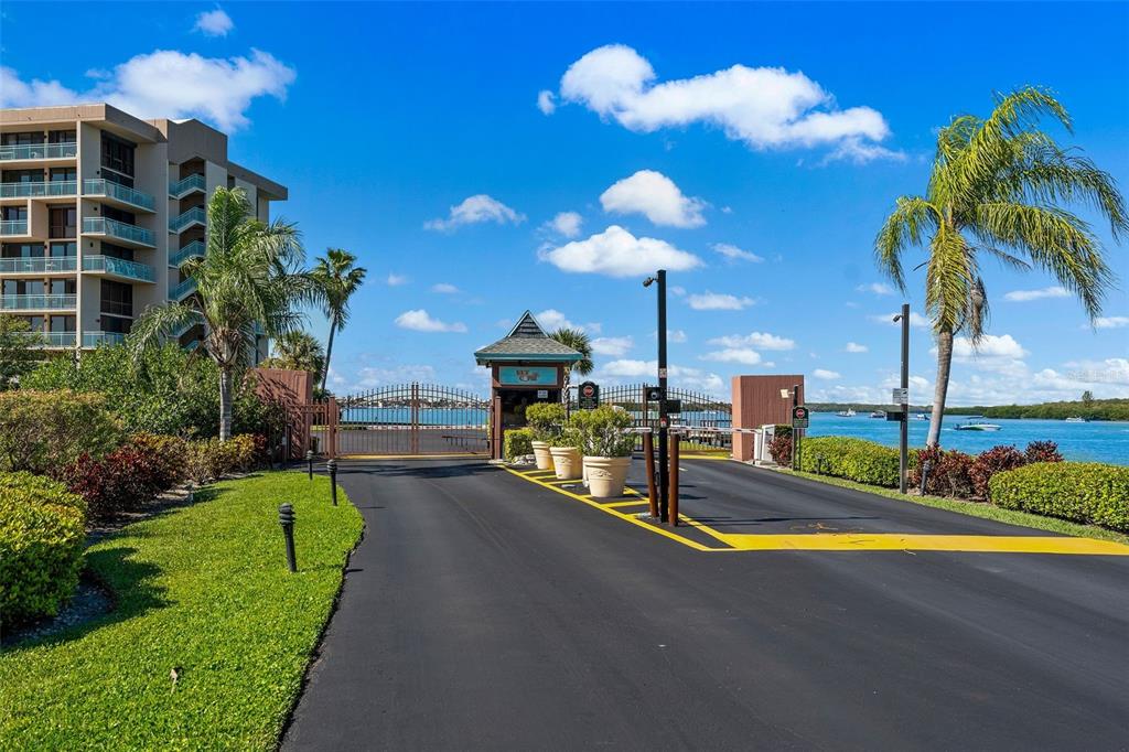 1 Key Capri, Unit 102E Treasure Island, FL 33706 - Photo 34 of 54