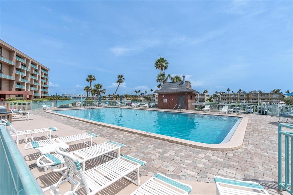 1 Key Capri, Unit 102E Treasure Island, FL 33706 - Photo 4 of 54