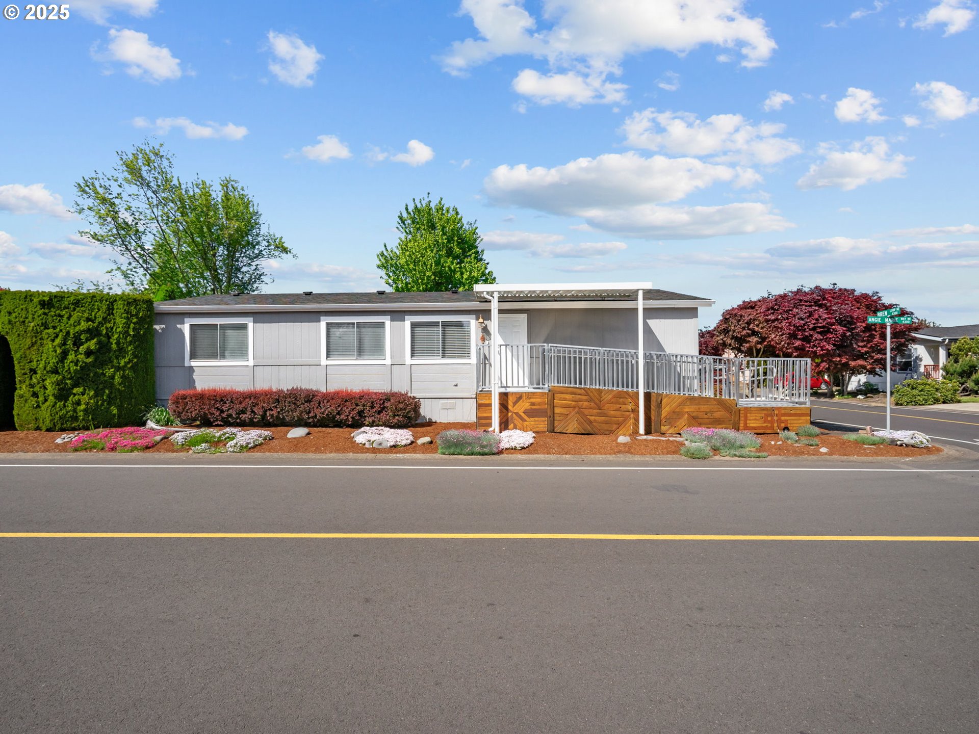 4355 Bren Loop Northeast Salem, OR 97305 - Photo 2 of 44 front view of a house with a street