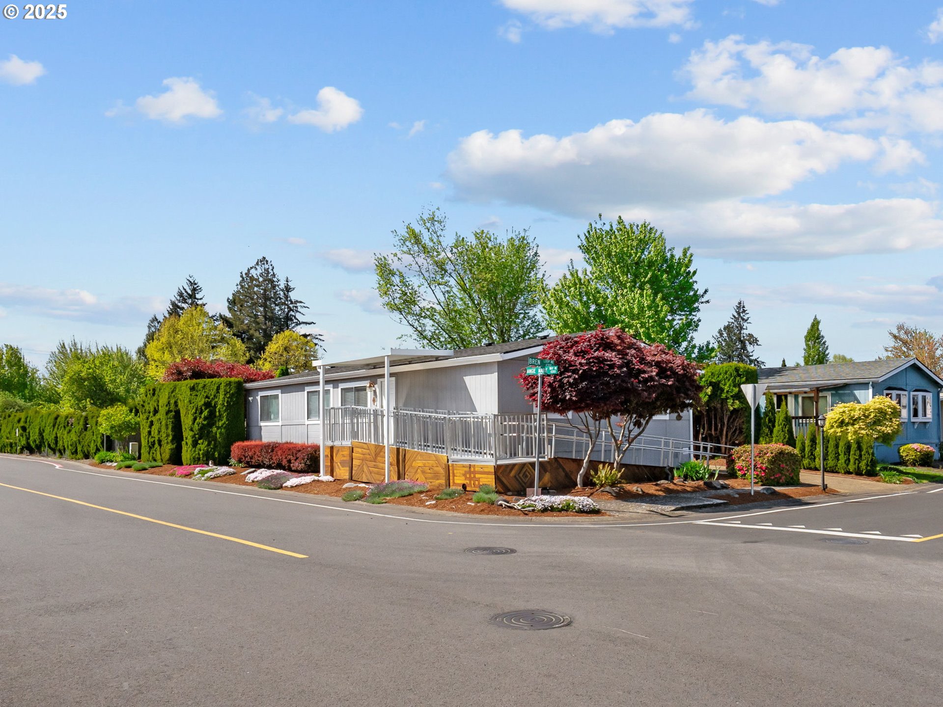 4355 Bren Loop Northeast Salem, OR 97305 - Photo 3 of 44 a view of a street with cars
