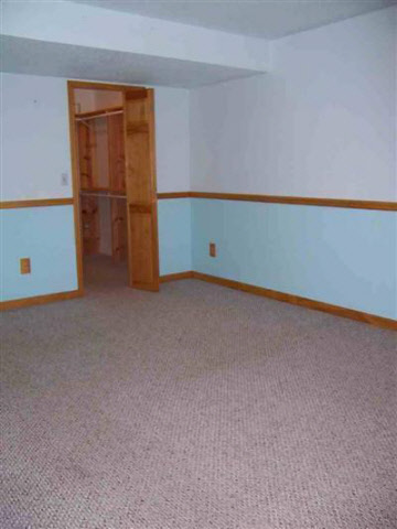 12105 Washburn Road Columbiaville, MI 48421 - Photo 9 of 11 20249740-8.JPG