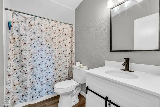 $255,000 | 1607 Elmhurst Drive, Indianapolis, IN 46219