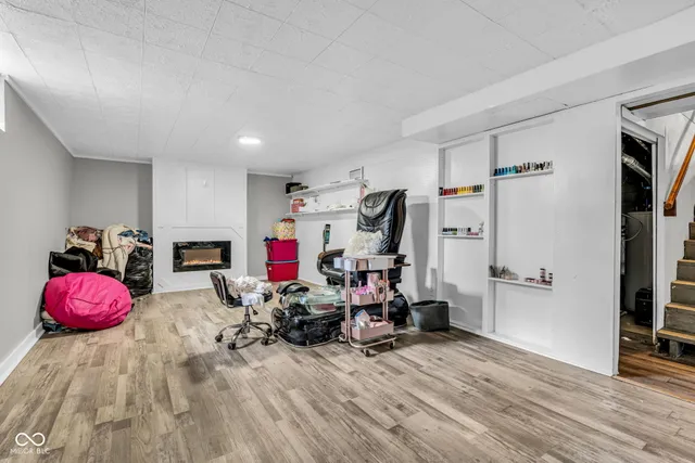 $255,000 | 1607 Elmhurst Drive, Indianapolis, IN 46219