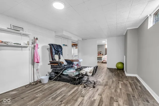 $255,000 | 1607 Elmhurst Drive, Indianapolis, IN 46219