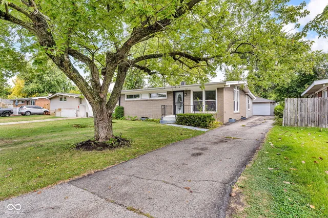 $255,000 | 1607 Elmhurst Drive, Indianapolis, IN 46219