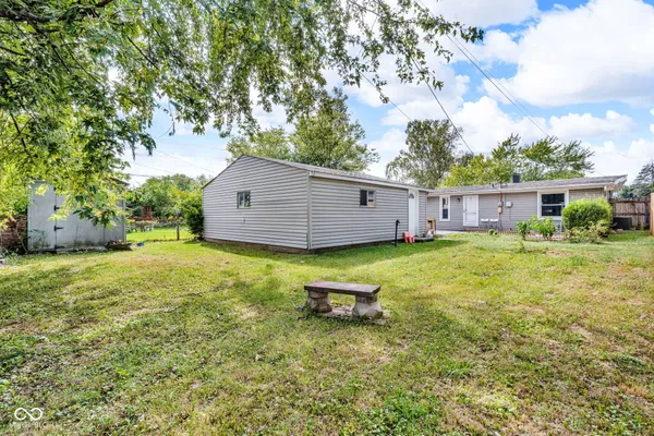 $235,000 | 1607 Elmhurst Drive, Indianapolis, IN 46219