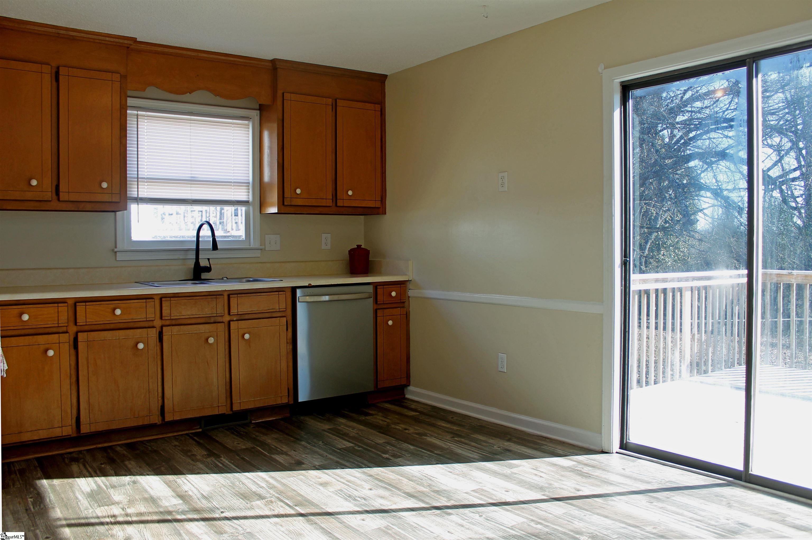 106 Saluda Ridge Greenville, SC 29611 - Photo 9 of 20 Gallery Image 9