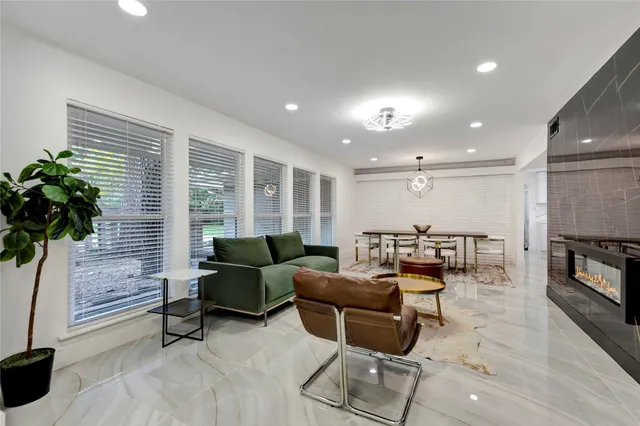 $3,500 | 1726 Peer Drive, Houston, TX 77043