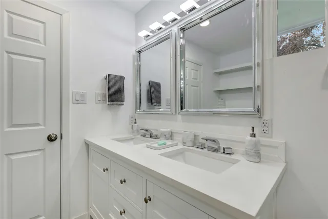 $3,500 | 1726 Peer Drive, Houston, TX 77043