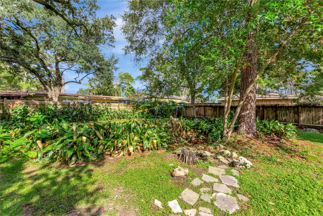 $3,500 | 1726 Peer Drive, Houston, TX 77043