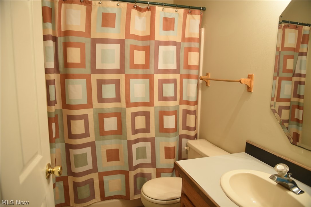 5201B Cline Road, Unit B Kent, OH 44240 - Photo 12 of 14 3/3 bath, 2nd floor