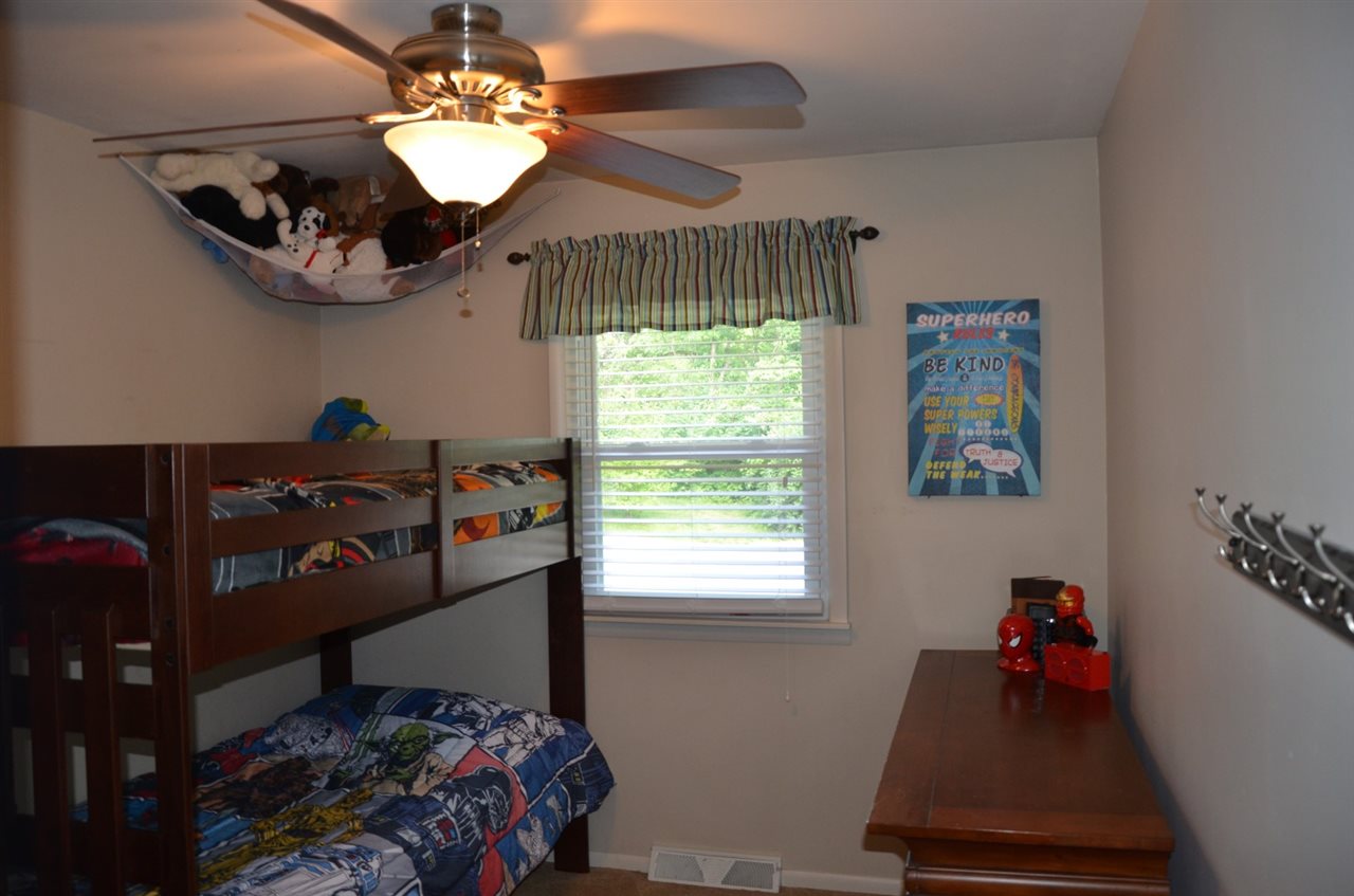 7208 Little Schaefer Road Evansville, IN 47720 - Photo 14 of 35 Gallery Image 14