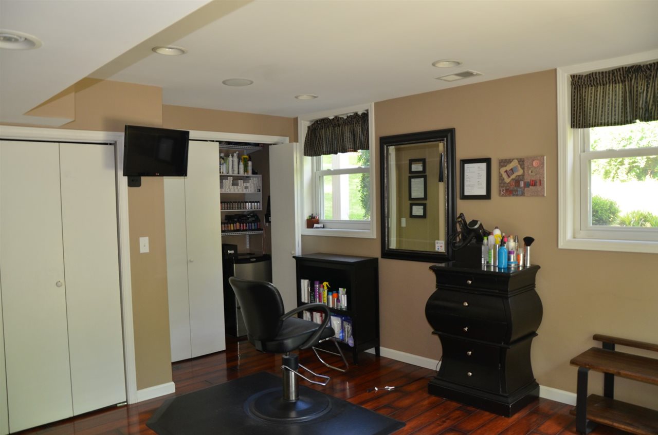 7208 Little Schaefer Road Evansville, IN 47720 - Photo 21 of 35 Gallery Image 21