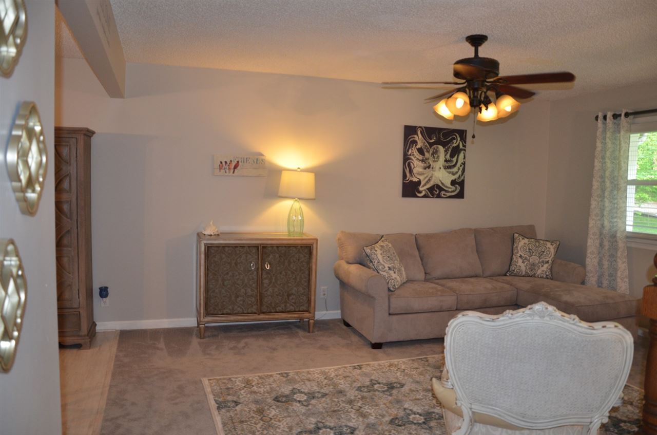 7208 Little Schaefer Road Evansville, IN 47720 - Photo 10 of 35 Gallery Image 10