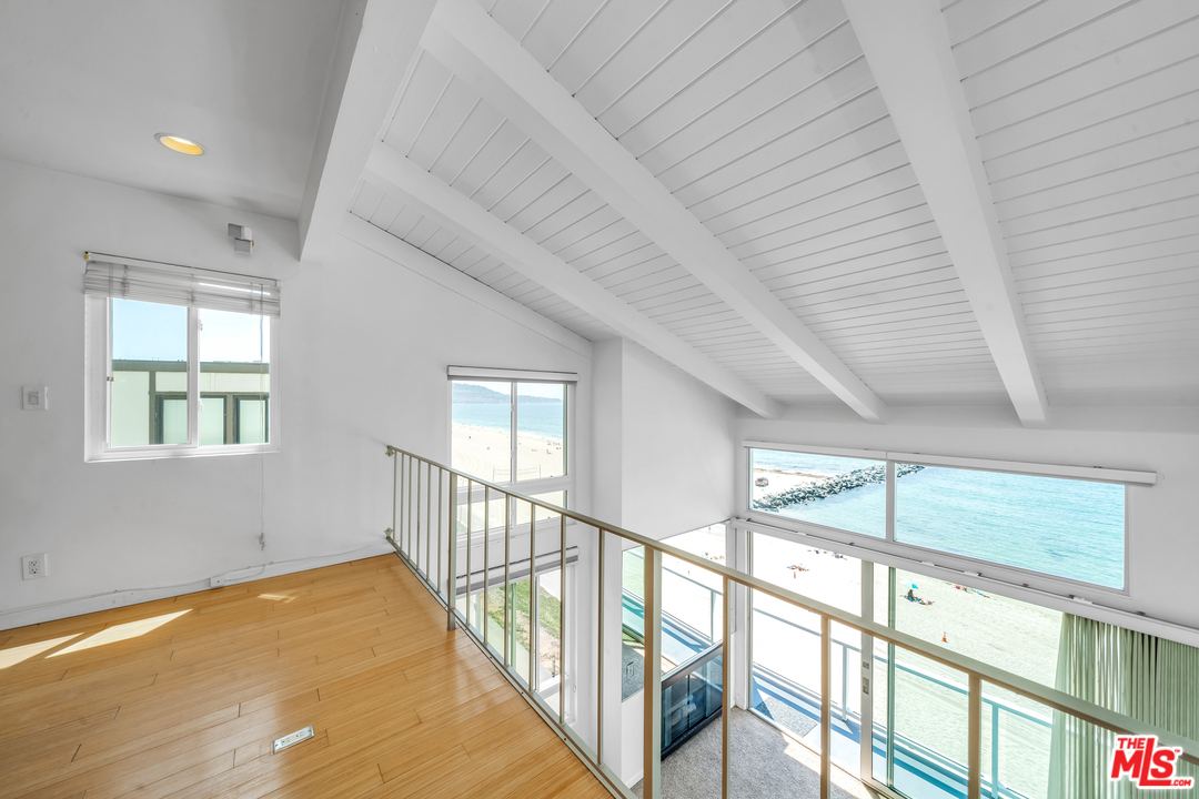 615 Esplanade, Unit 401 Redondo Beach, CA 90277 - Photo 2 of 19 a view of an empty room with a window