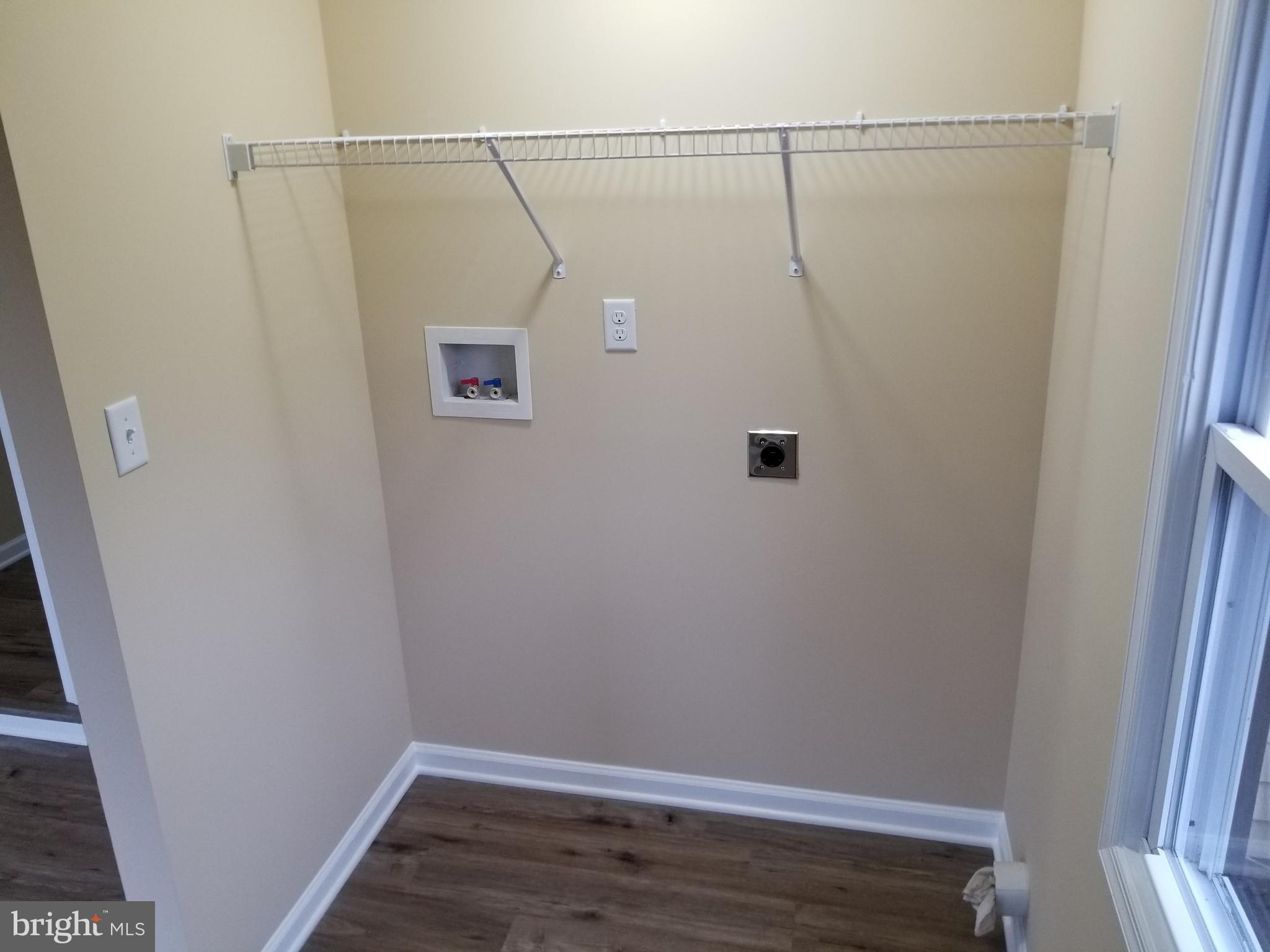 212 Woodbrook Road Dover, DE 19901 - Photo 15 of 19 Laundry