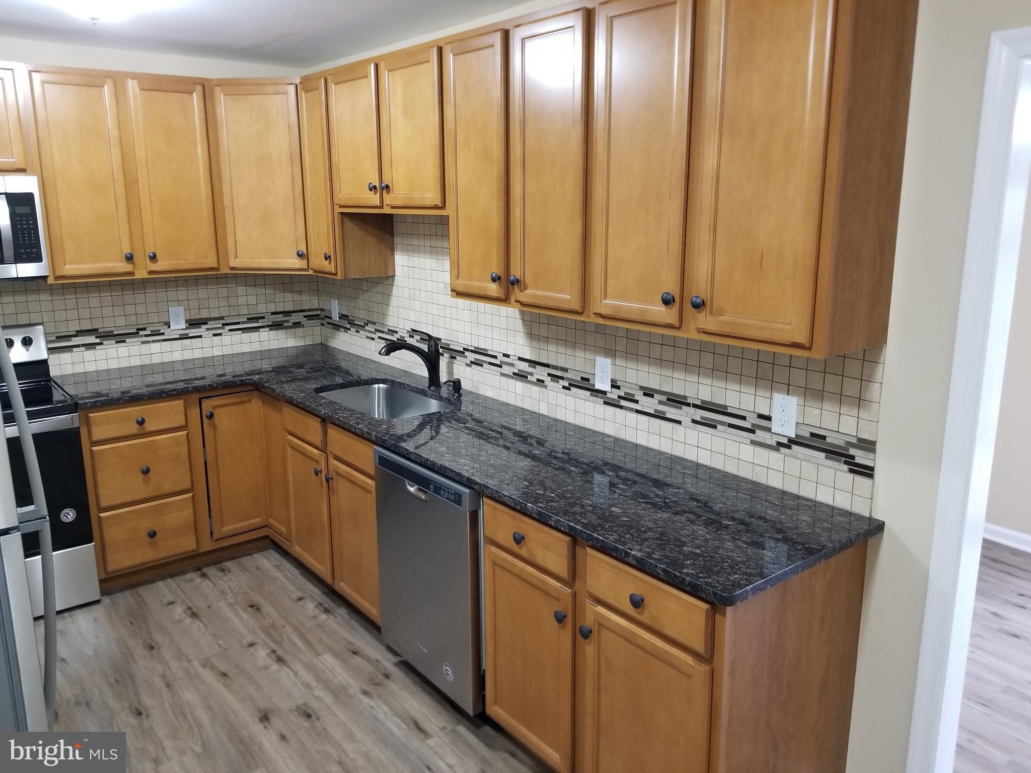212 Woodbrook Road Dover, DE 19901 - Photo 6 of 19 Kitchen