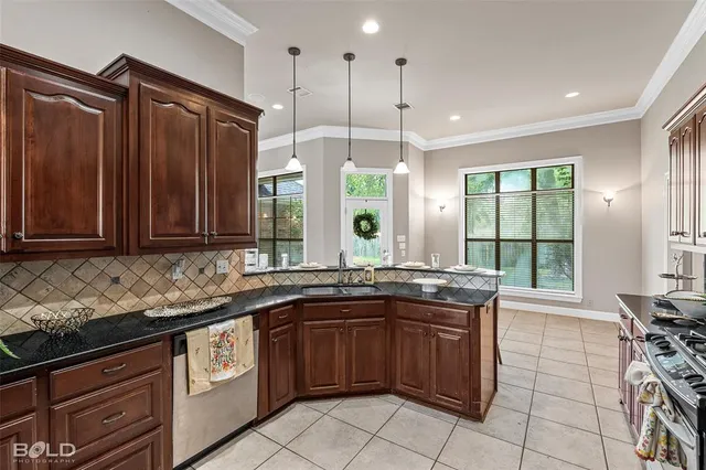 $399,999 | 207 Welham Trace, Bossier City, LA 71112