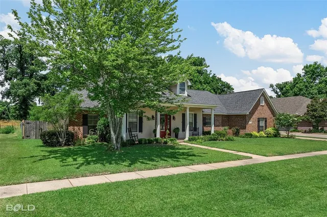 $399,999 | 207 Welham Trace, Bossier City, LA 71112