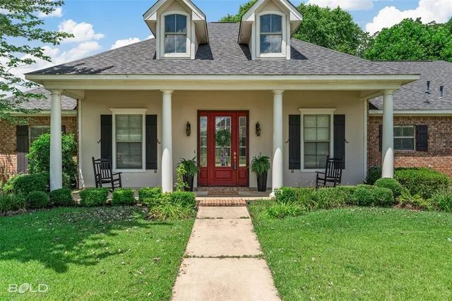 $399,999 | 207 Welham Trace, Bossier City, LA 71112